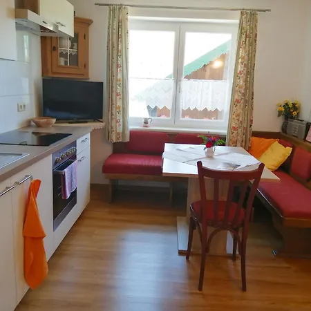 Nyaraló Mayrhofer By Interhome *